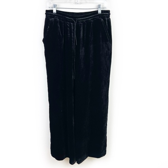 Garnet Hill Pants - Garnet Hill Black wide-leg velvet velour pants rayon/silk blend pull on pants